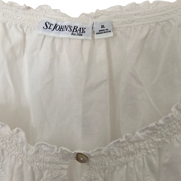 St. John's Bay White Short Sleeve Blouse Size XL - Picture 2 of 3